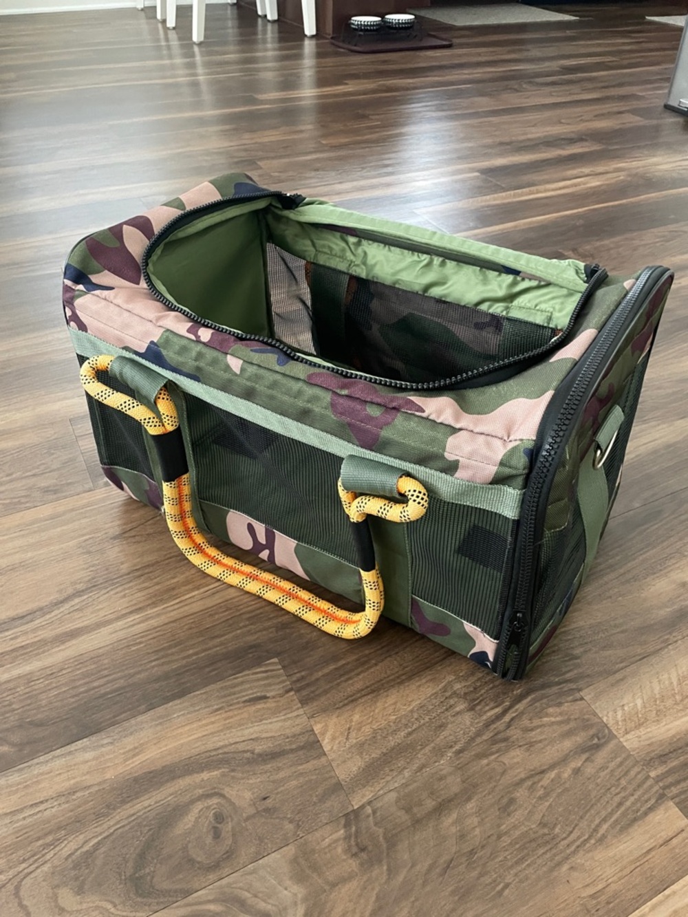 Roverlund pet carrier- Green Camo
